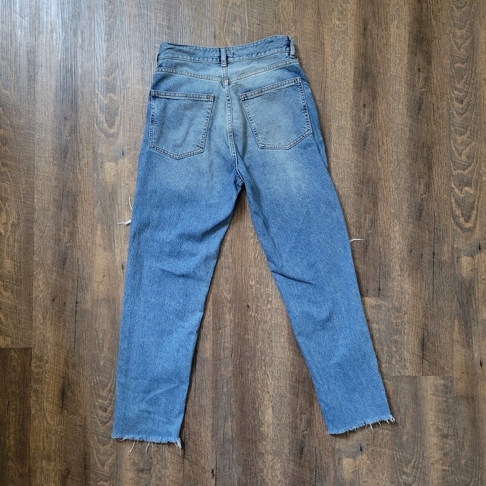 H&M Women's  "Girls Bite Back" Straight Regular Jeans with Raw Edge Hem Size 6 - Picture 3 of 6